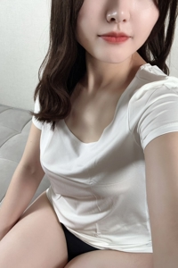 白シャツと彼女 蓮（れん）