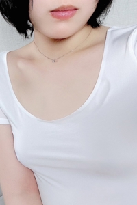 白シャツと彼女 麦（むぎ）