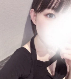 ViViENNE 広島 (ヴィヴィアン) りん