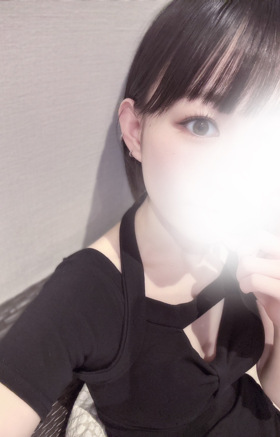 ViViENNE 広島 (ヴィヴィアン) りん